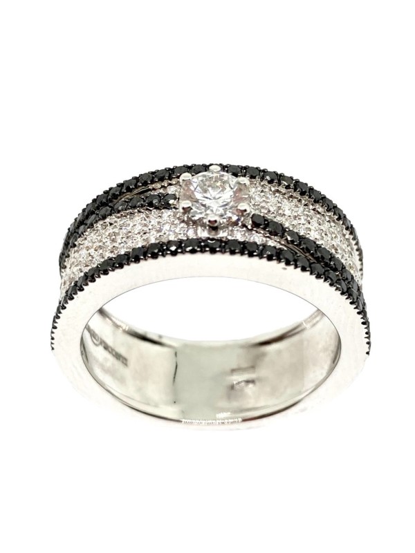 Anello Diamanti bianchi e neri