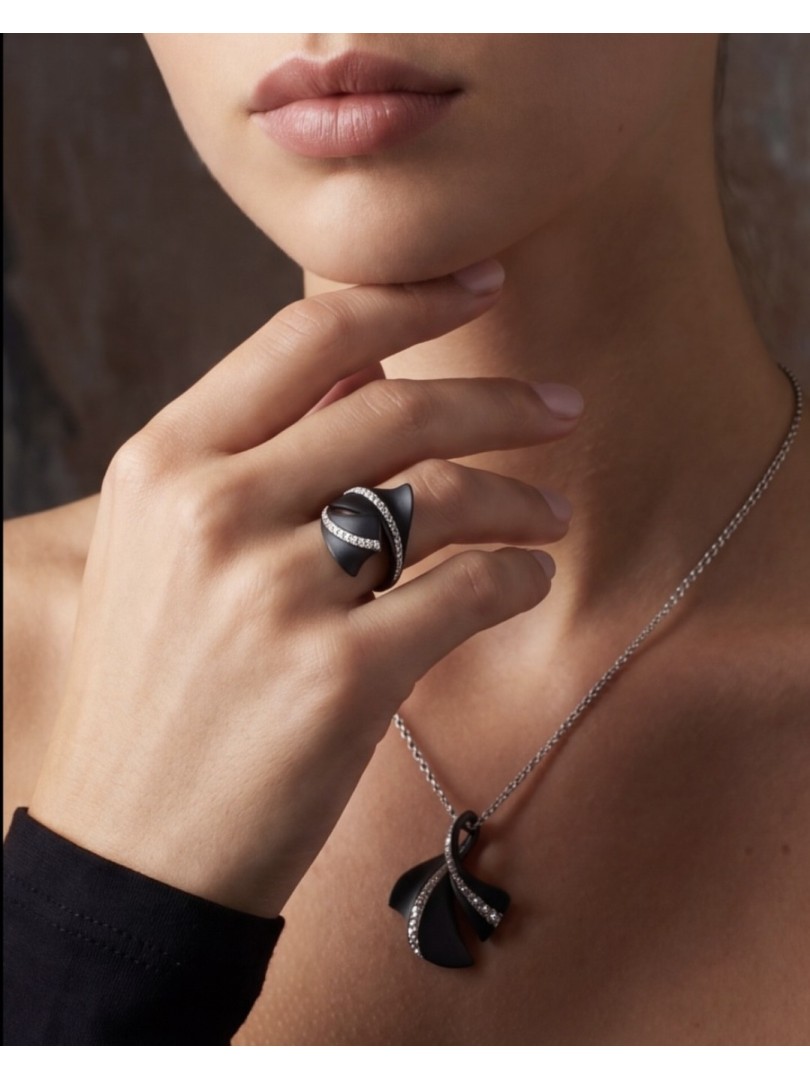Giorgio Visconti titanium necklace with white and black diamonds